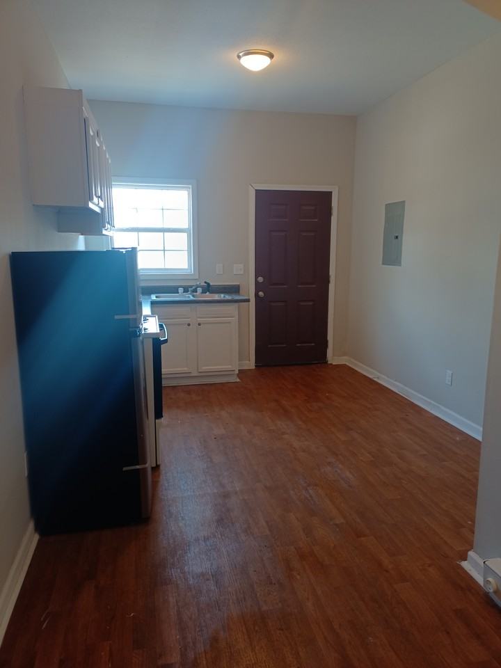 1010 S 14th St #24 - Photo 6 of 10