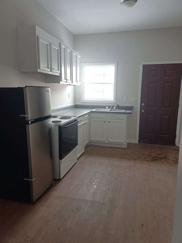 1010 S 14th St #24 - Photo 7 of 10