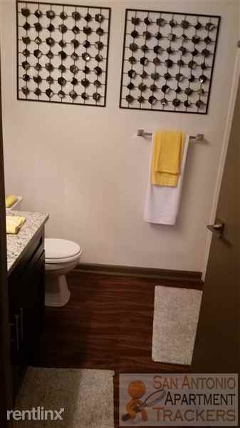 De Zavala rd / I10 - Photo 2 of 22