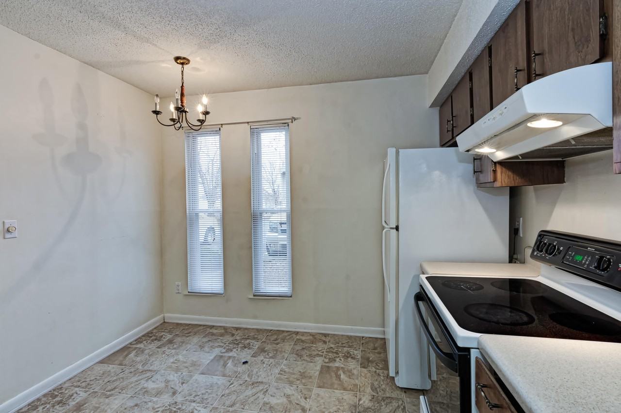 3771 Heathrow Dr #1 - Photo 3 of 5