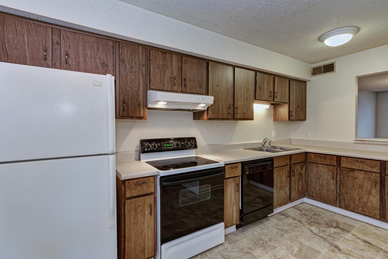 3771 Heathrow Dr #1 - Photo 4 of 5