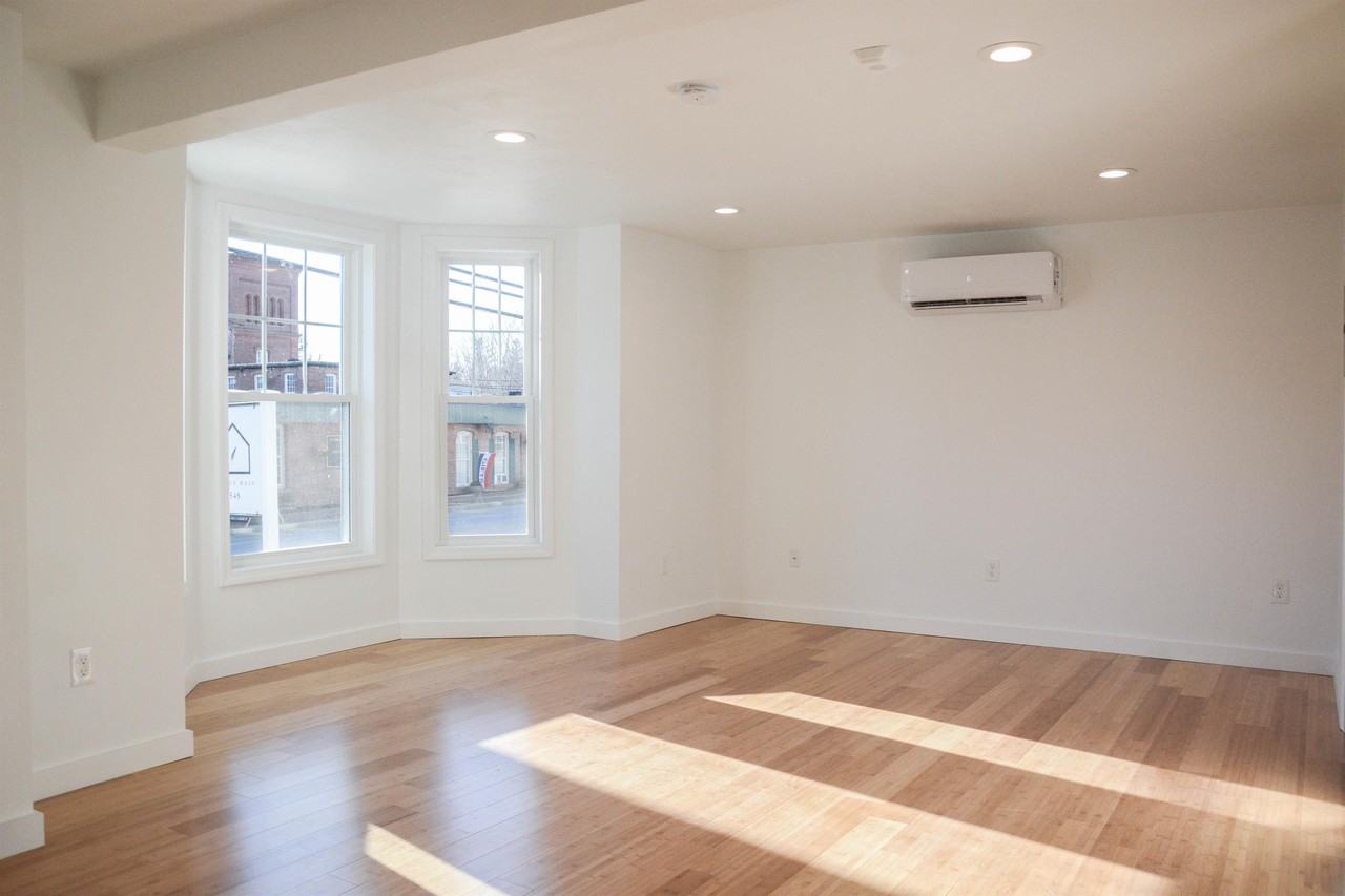 548 Main St #1 - Photo 2 of 21