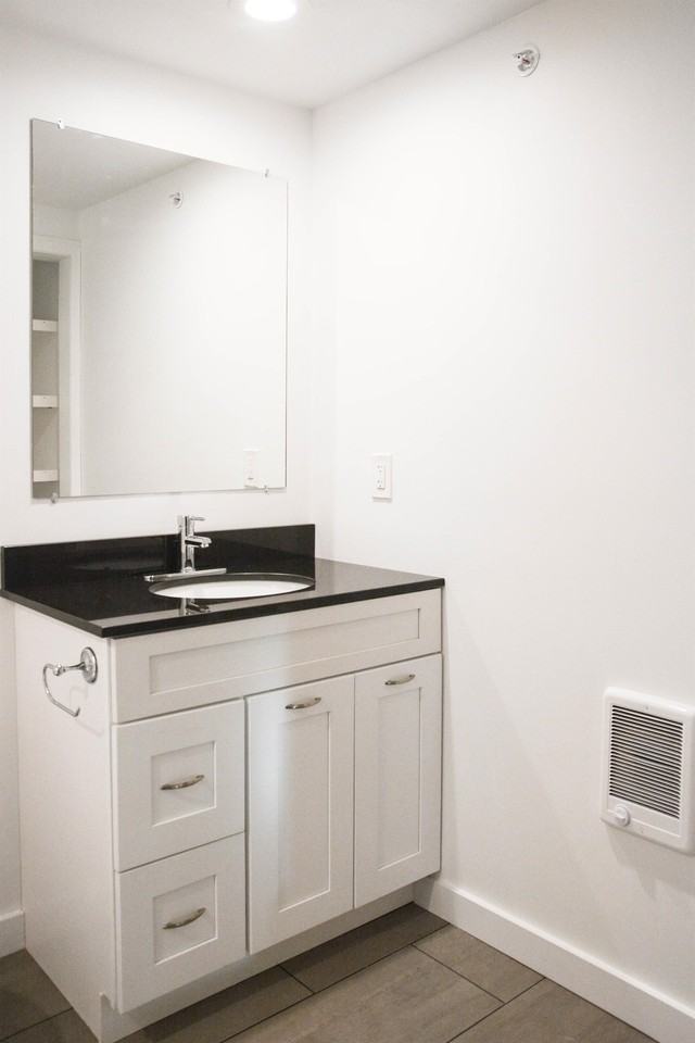 548 Main St #1 - Photo 7 of 21