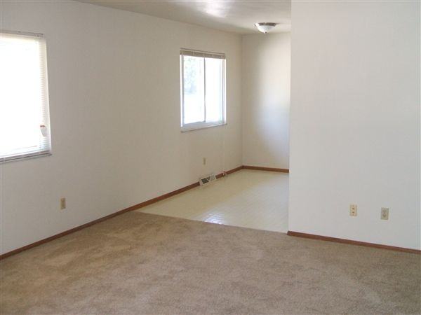 West Boundary Apartments - Photo 2 of 8