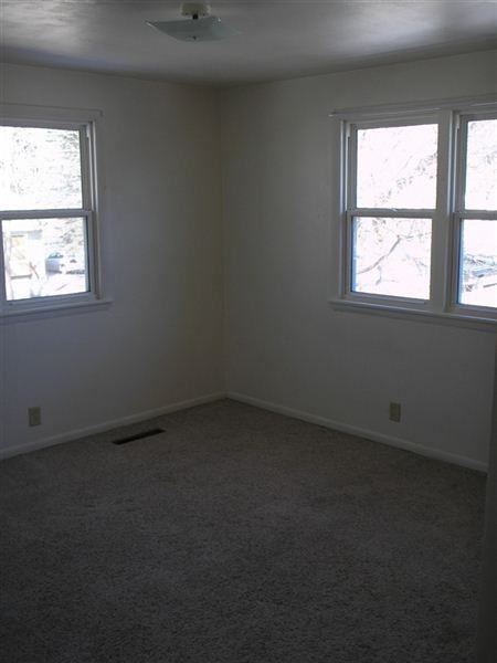 Valley Home Duplex - Photo 2 of 11