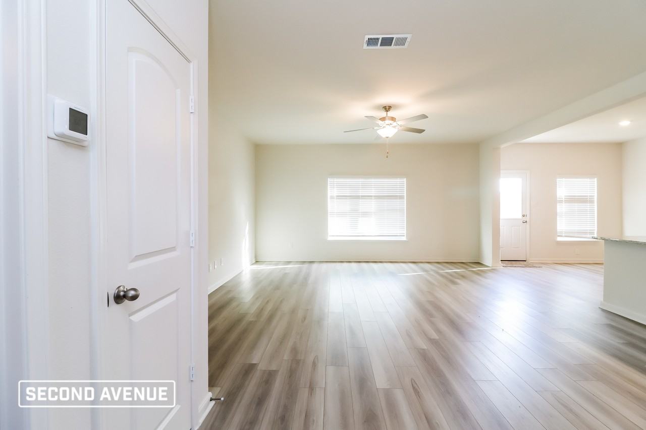 335 Condie Russell Ave - Photo 7 of 21