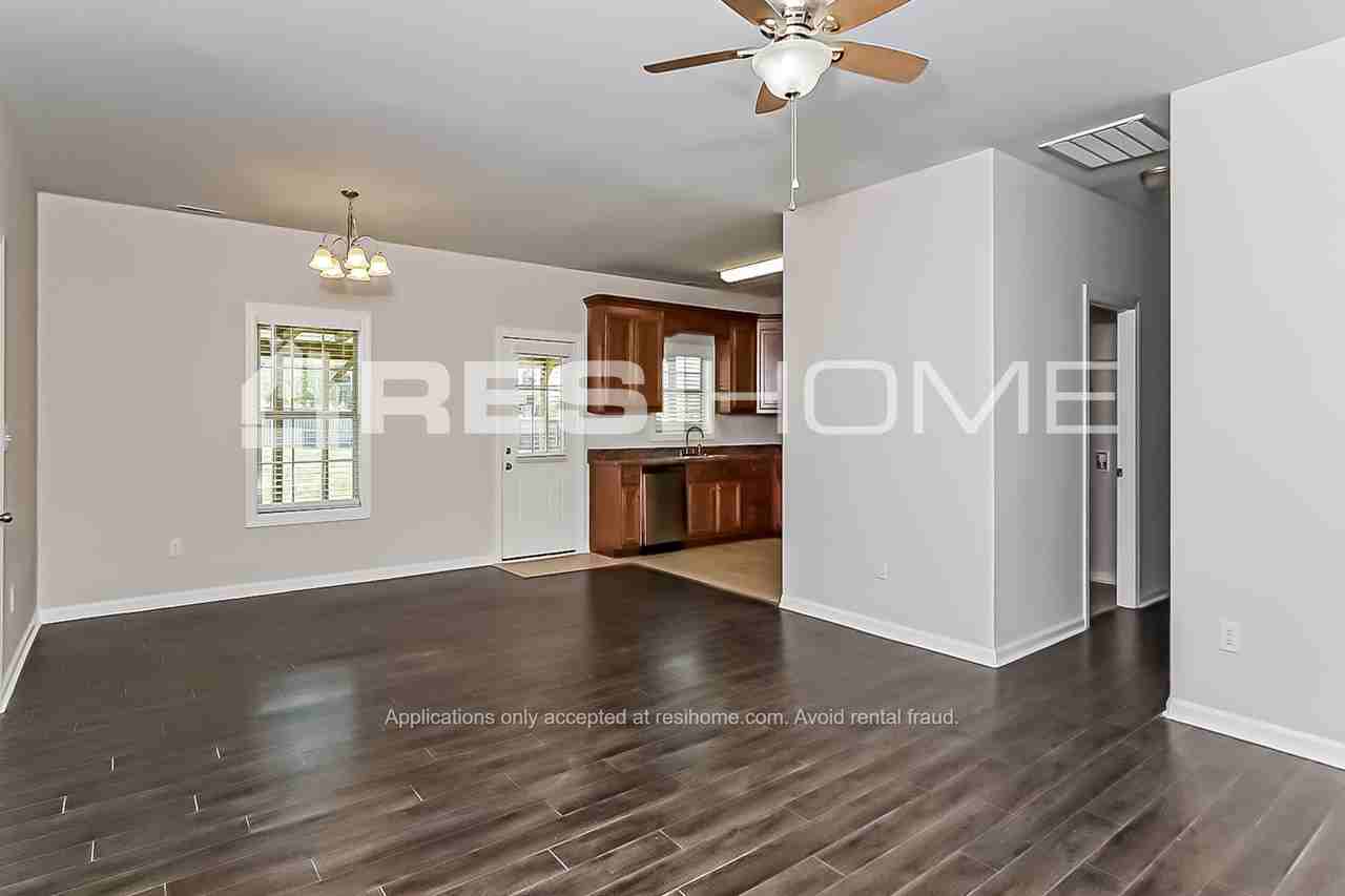 27778 Phillip Wagnon Dr - Photo 3 of 22