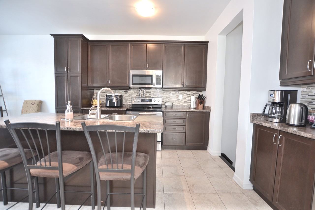 383 Inman Heights - Photo 3 of 13