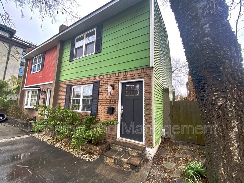 370 N Nassau St - Photo 2 of 19