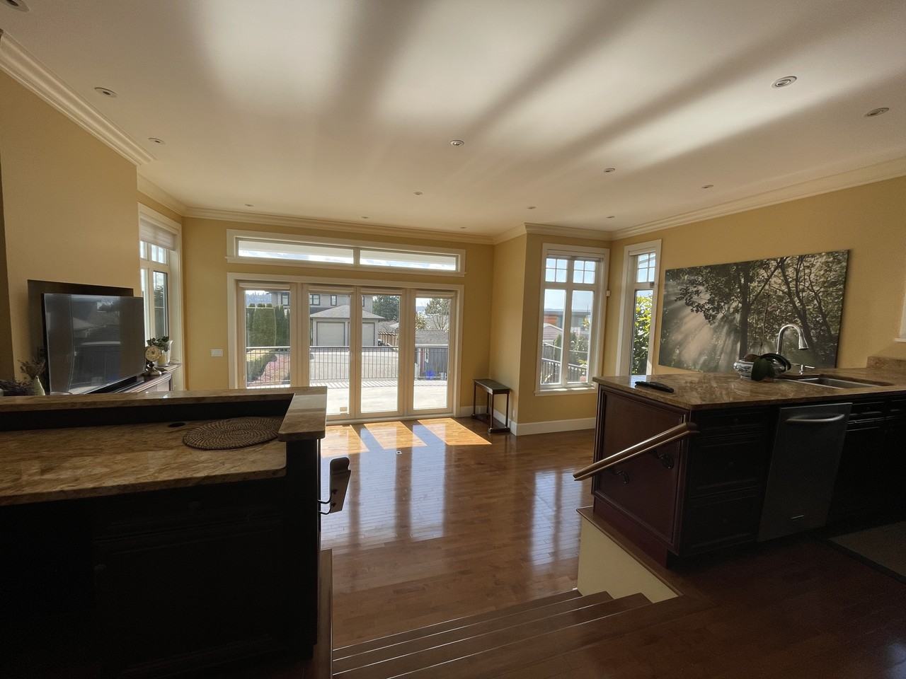 1208 Gordon Avenue - Photo 2 of 16