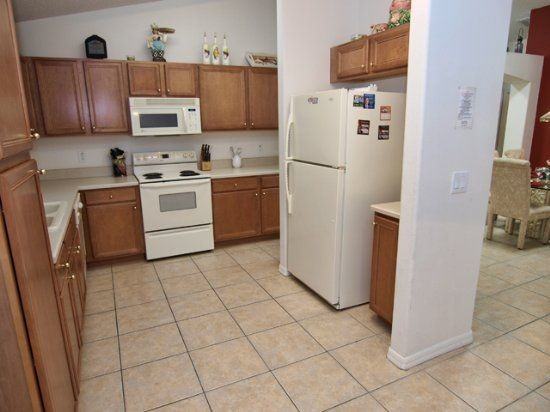 2506 Oneida Loop - Photo 2 of 5