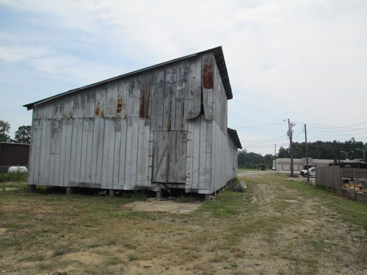 1210 Julian R Allsbrook Hwy - Photo 3 of 8