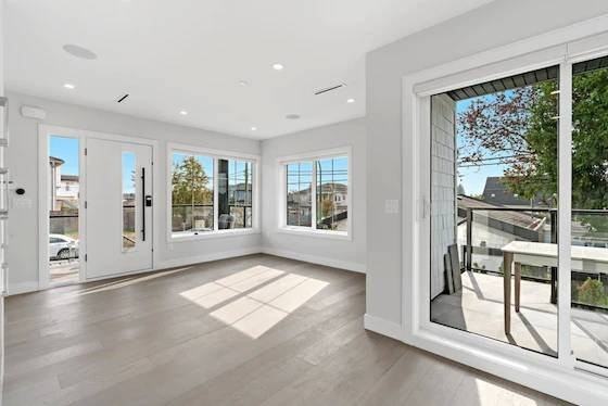 7237 Prince Albert Street - Photo 3 of 24