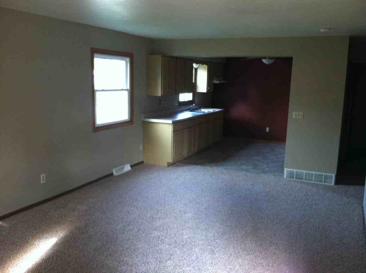 6562 N 106th St - Photo 2 of 15