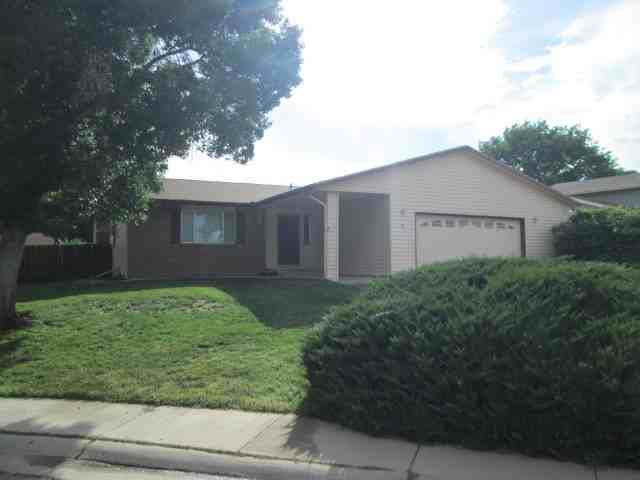 5 Mayweed Ct - Photo 3 of 14