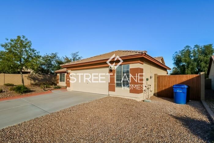 15298 W Watson Ln - Photo 3 of 16