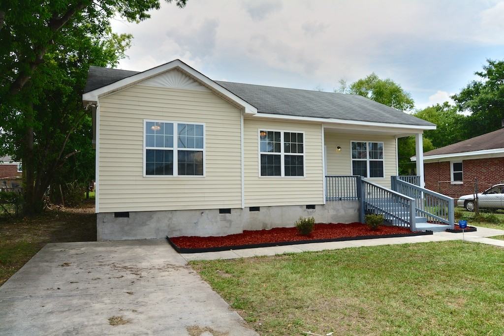 2918 Truman St - Photo 2 of 29