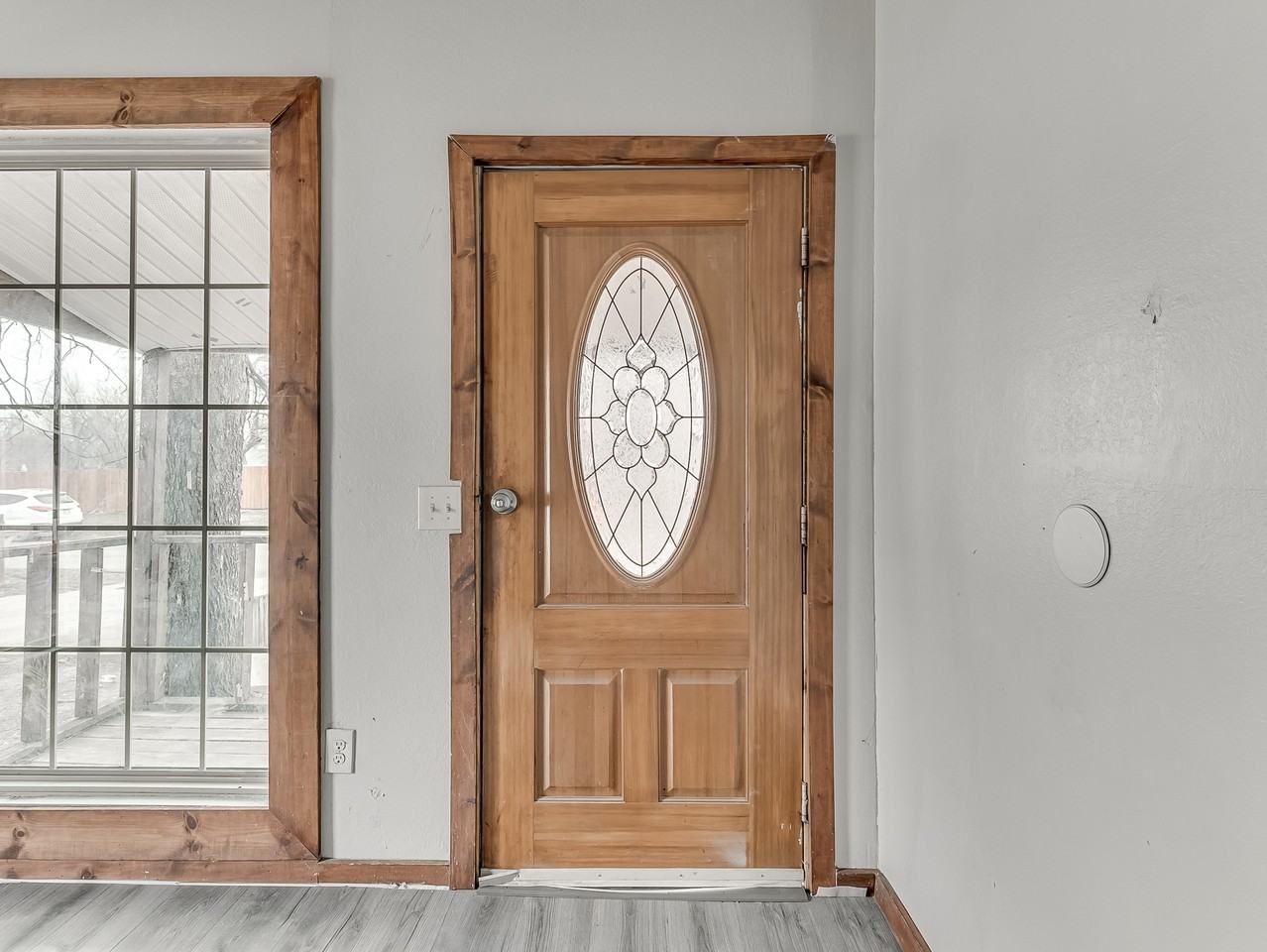 118 S Miles Ave #1 - Photo 2 of 16