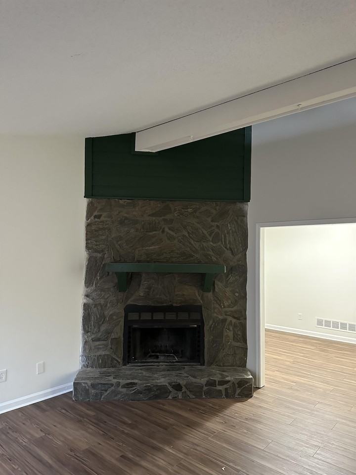 4106 Hawthorne Cir Se #1 - Photo 2 of 34