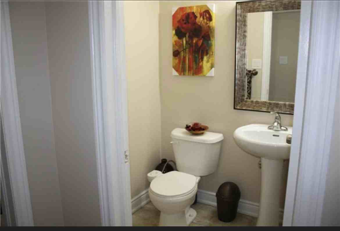 3041 Emperor Drive - Photo 2 of 4