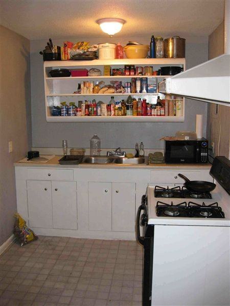 Columbia Apartments - Photo 3 of 5