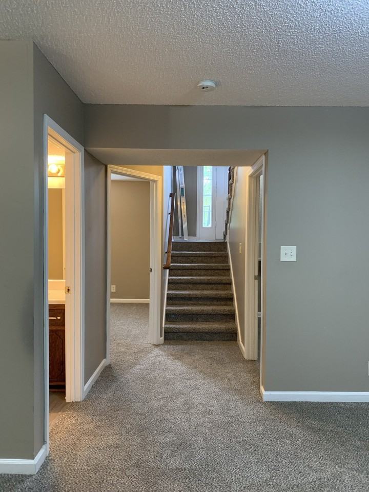 1476 Buchanon Dr - Photo 5 of 9