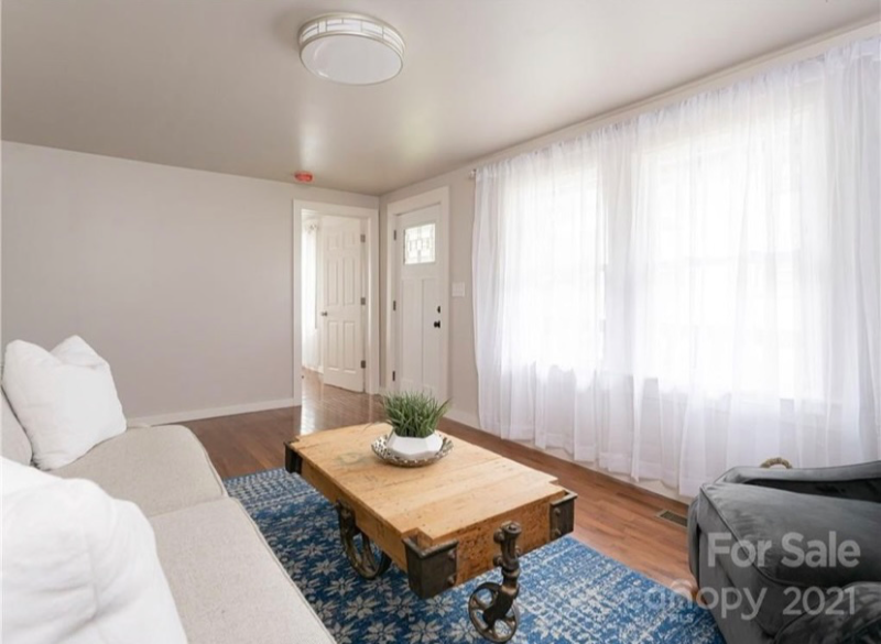 334 N Main St - Photo 7 of 17