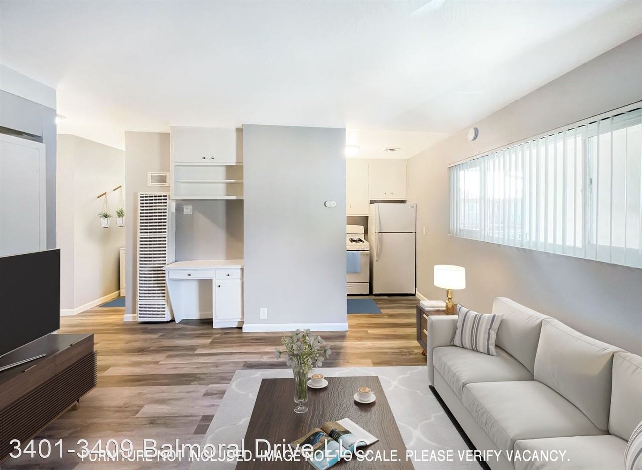 Sunset Crossings at 3401 Balmoral Drive, Sacramento - Photo 3 of 18