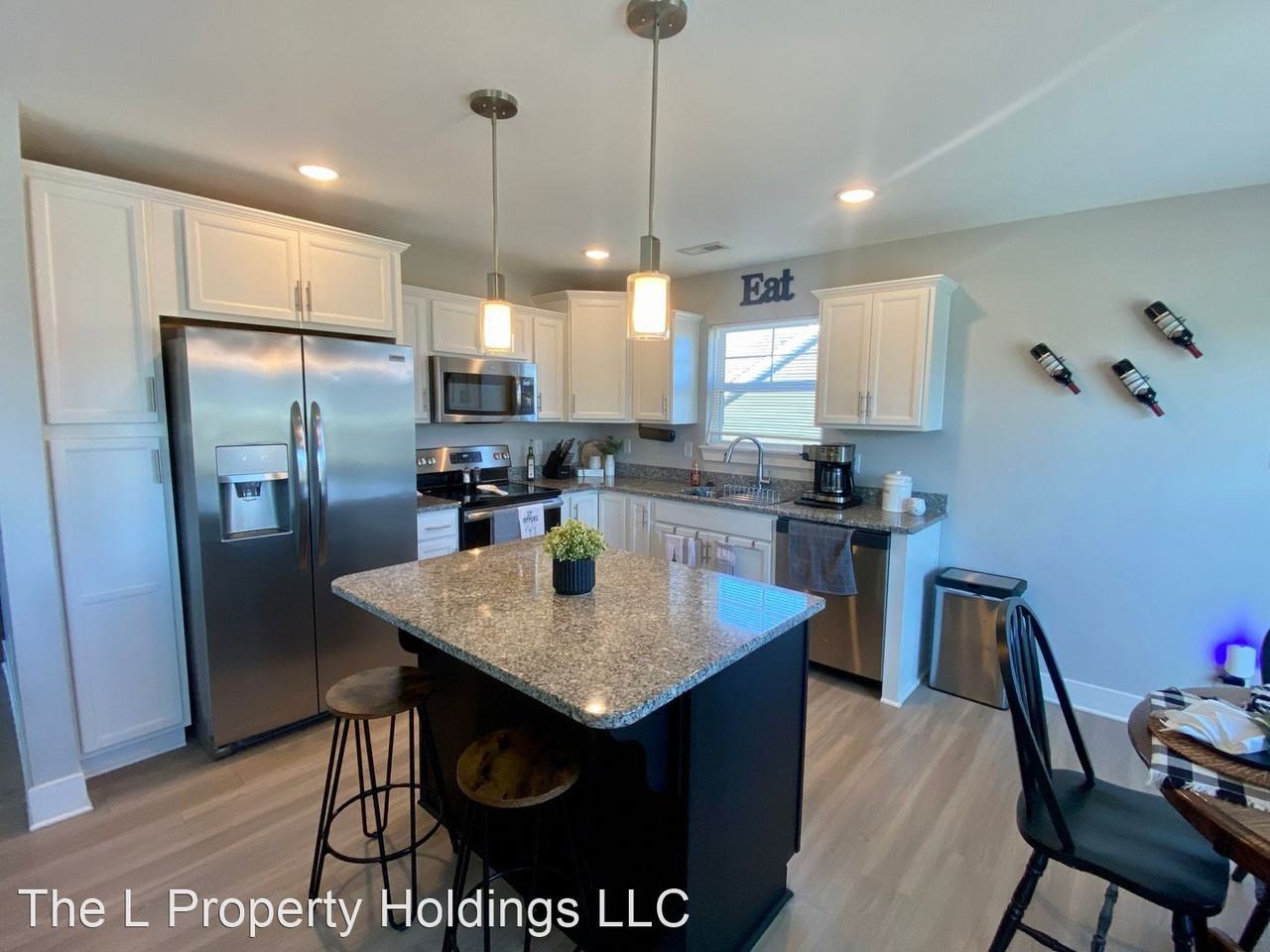 6010 Crestview Ln - Photo 2 of 13