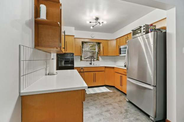 3212 Tamsin Ave - Photo 2 of 3