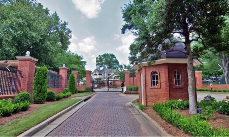 530 Mcgill Pl Ne ##Ne - Photo 2 of 16