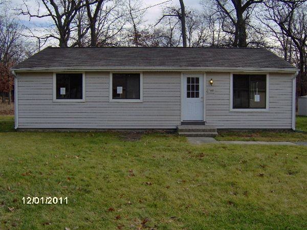 Blue Lake Residences - Photo 2 of 11