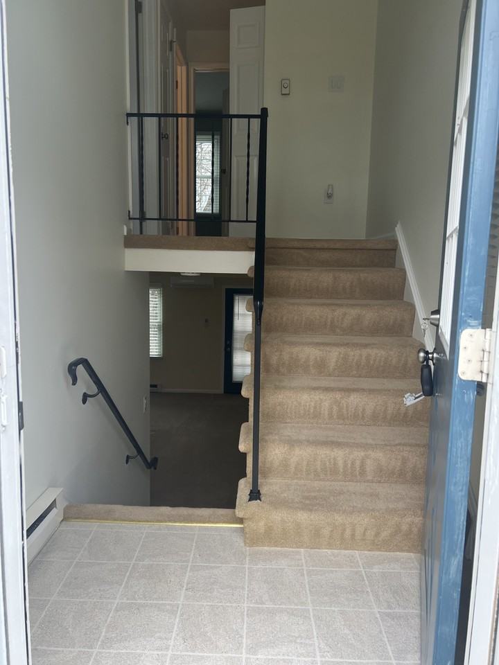 336 Black Hills Dr - Photo 2 of 29