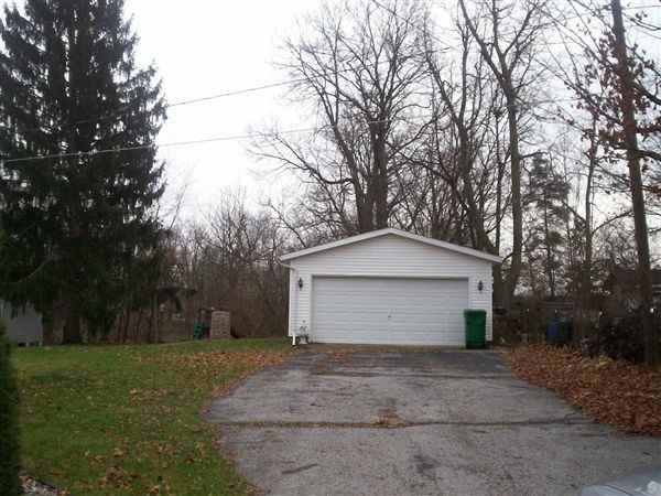 116 E South St - Photo 2 of 4