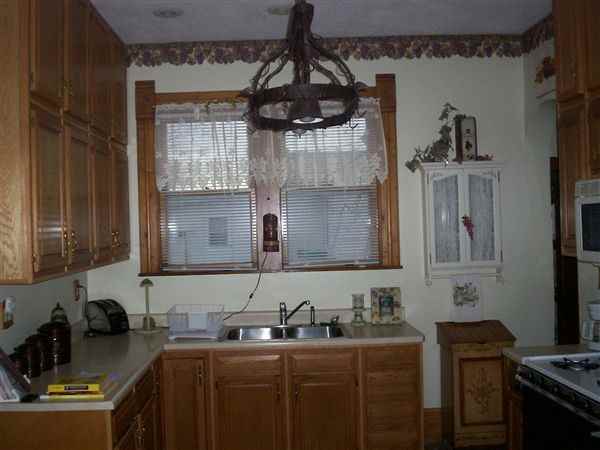 116 E South St - Photo 3 of 4