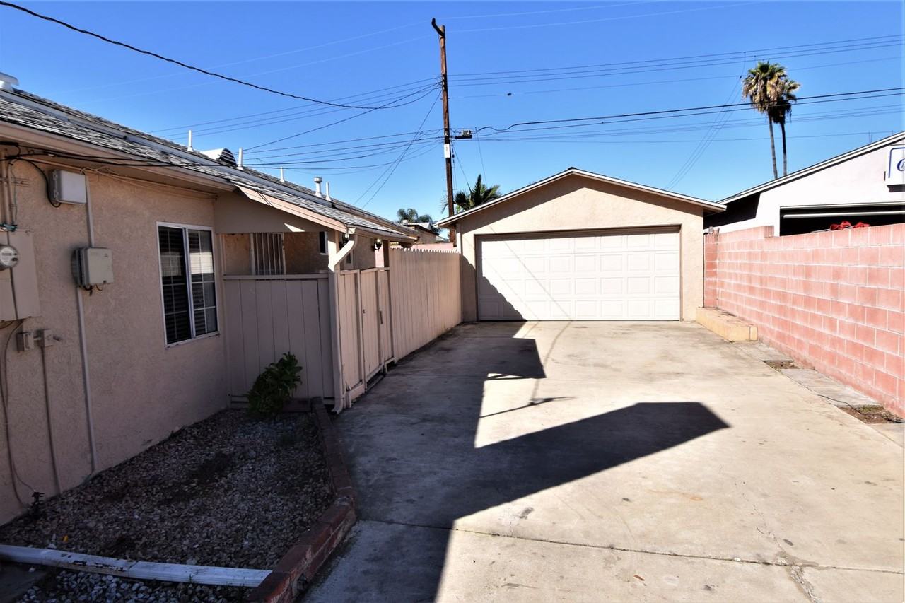 14551 Chere Dr - Photo 2 of 12