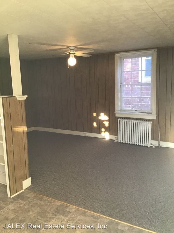 118 E. King St. A & B - Photo 3 of 8