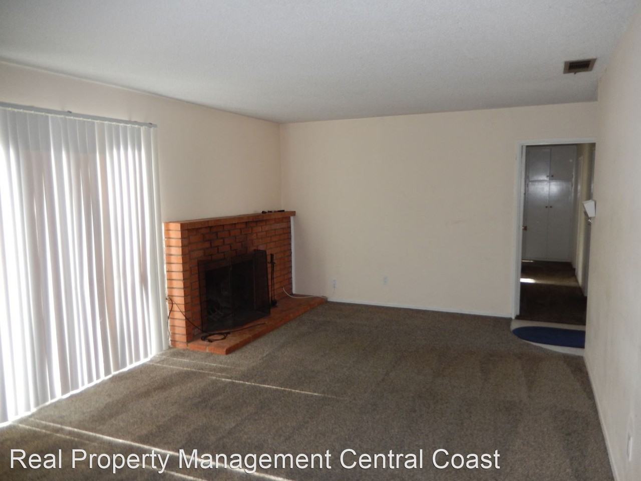 1535 Newport St - Photo 3 of 19