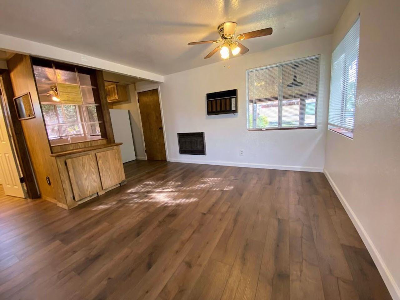 69 Nw Rose St - Photo 3 of 10