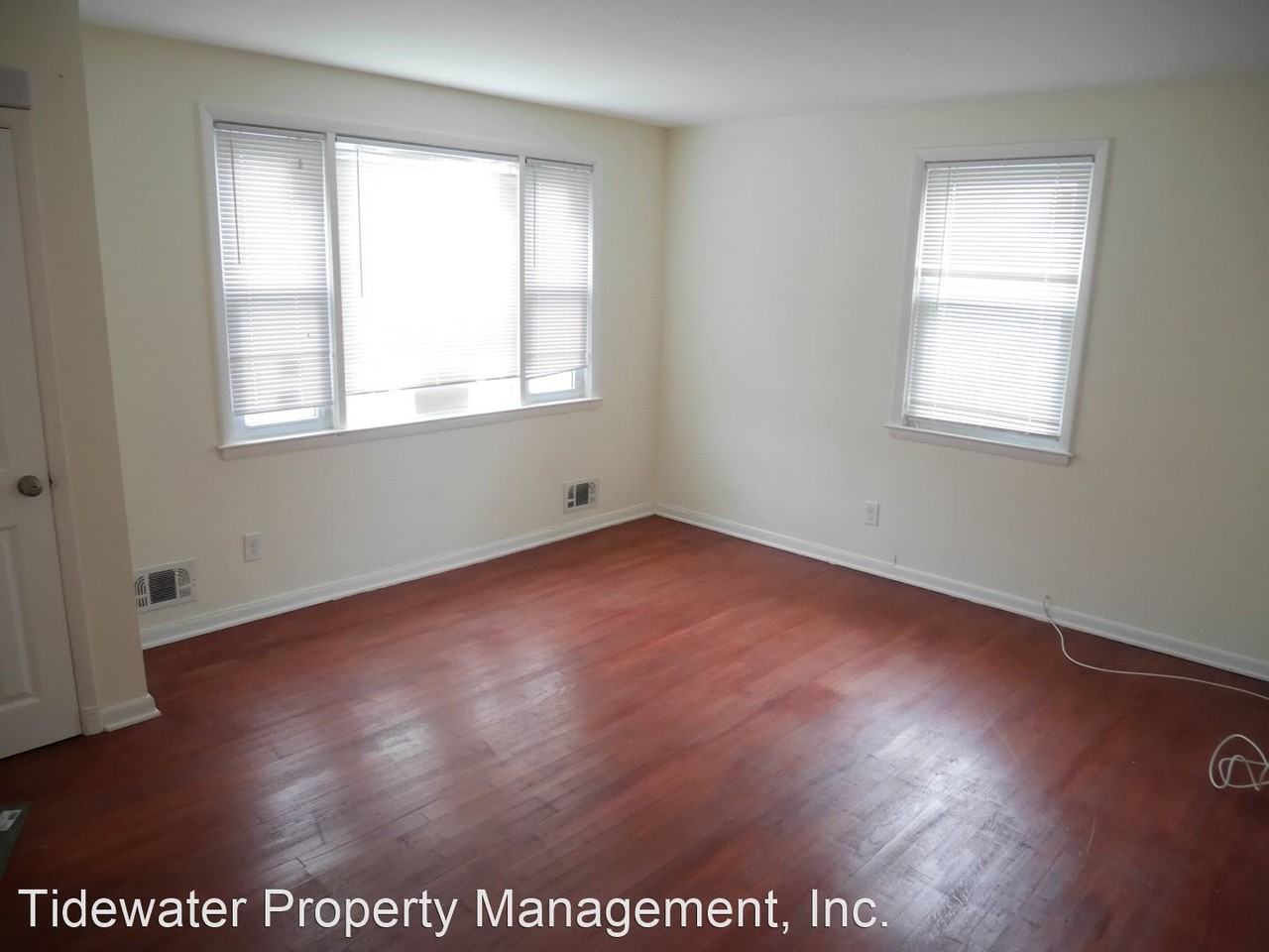 2421 E Northern Pkwy Lowr - Photo 2 of 7