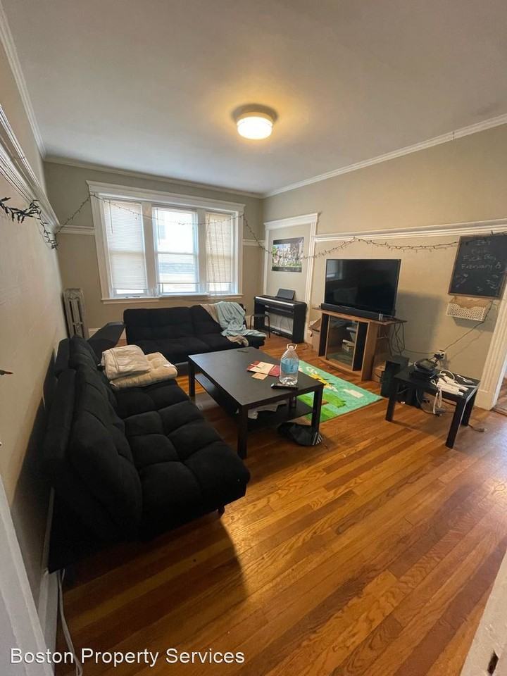 11 Price Road - Photo 2 of 12