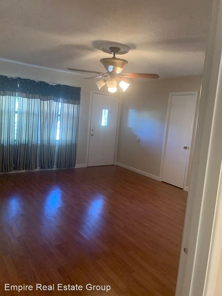 937 E Winkler St - Photo 3 of 8