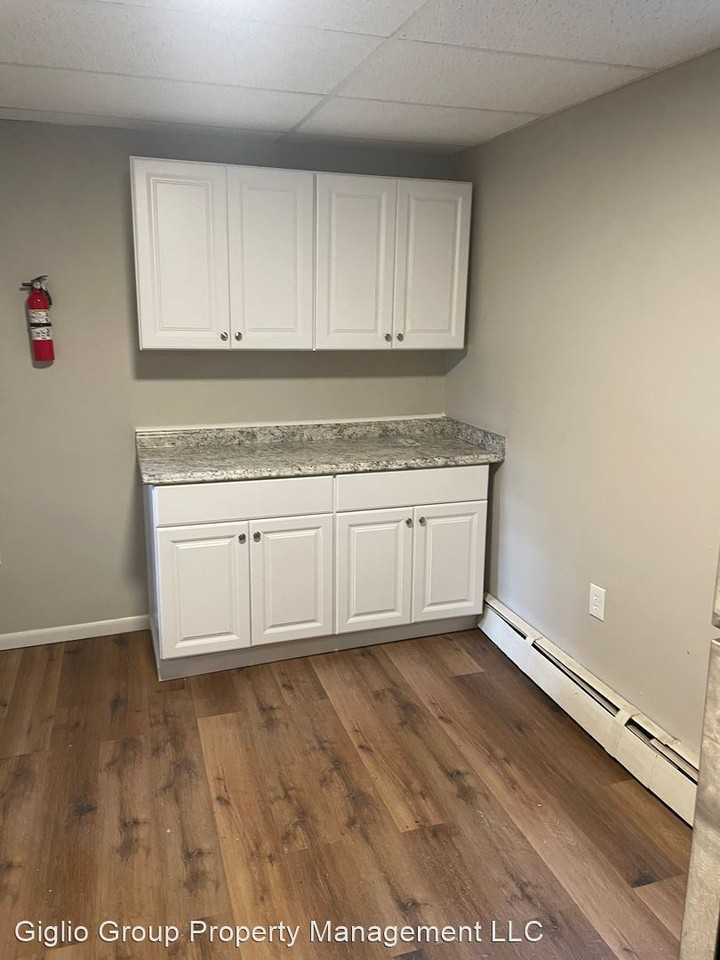 913 915 Ash - Photo 2 of 11