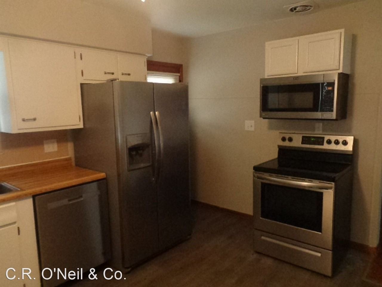 2956-2958 Pontiac Street - Photo 2 of 9