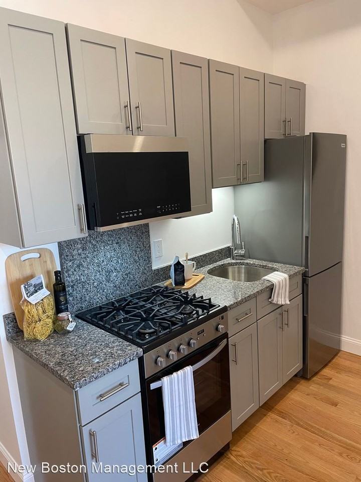 52 Washington Avenue - Photo 3 of 4