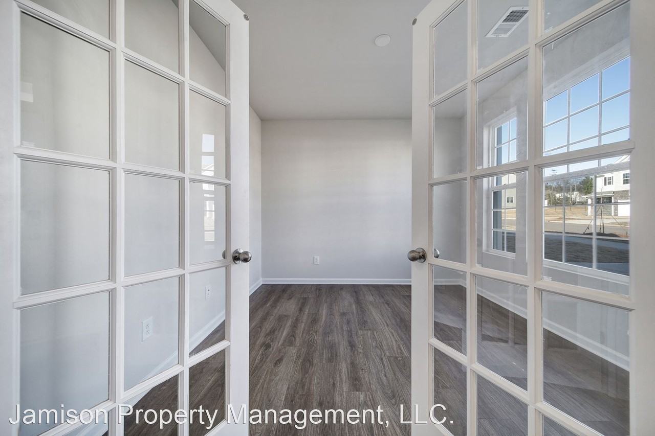 12833 Canton Side Ave - Photo 3 of 29