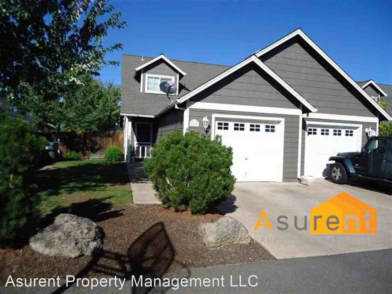 1296-1298 Clearsprings Dr. - Photo 2 of 3