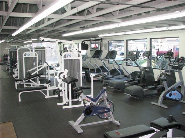 Lido Apartments - Photo 3 of 7