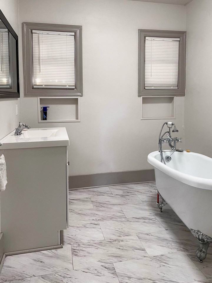 Travis Ave - Photo 4 of 14