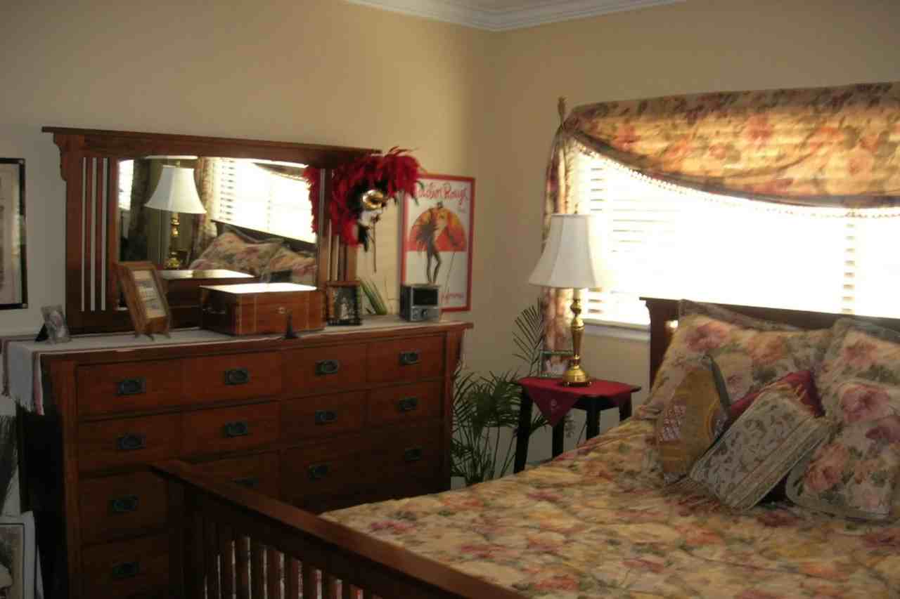 976 Tia Juana St - Photo 3 of 11